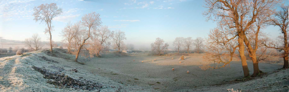 Mayburgh Henge adjoins Mayburgh Henge