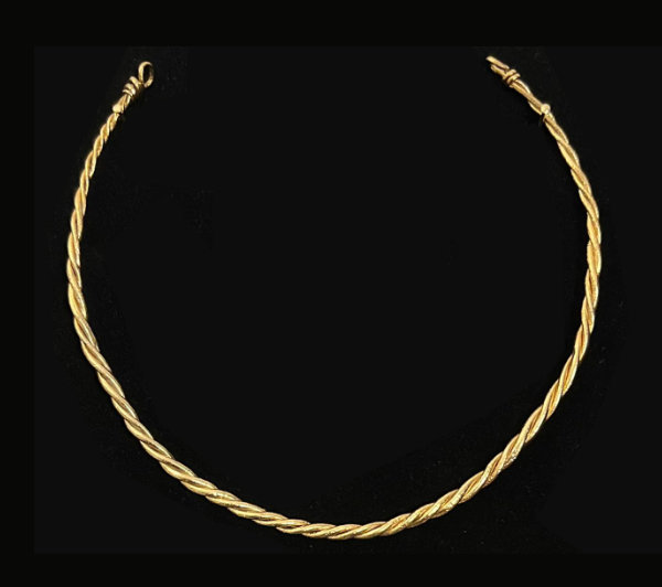 The Priestesses Torc